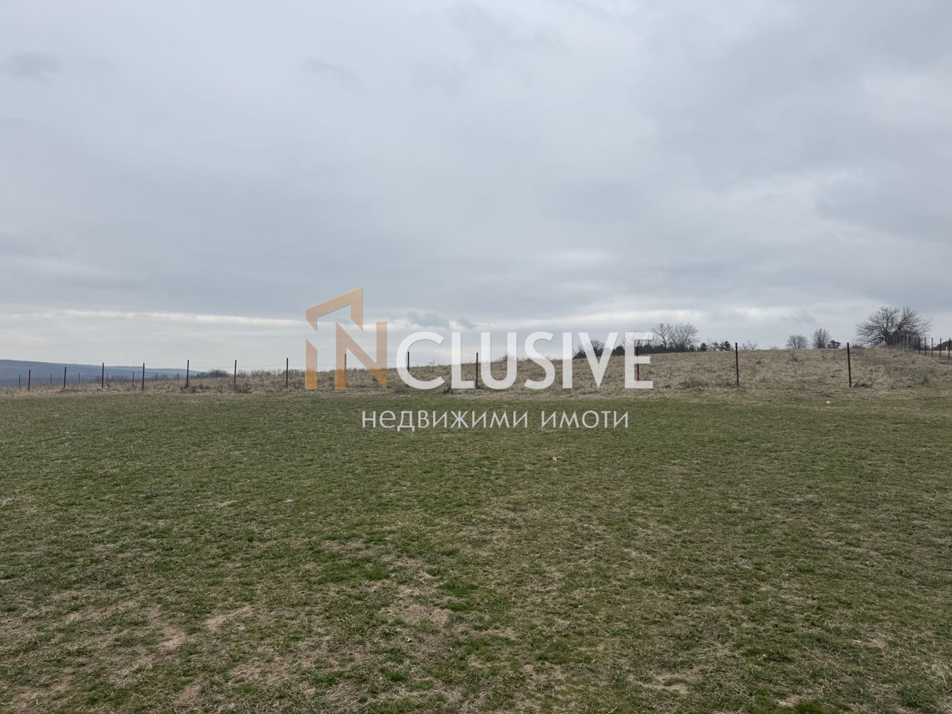 Парцел за застрояване в село Здравец, община Аврен, област Варна